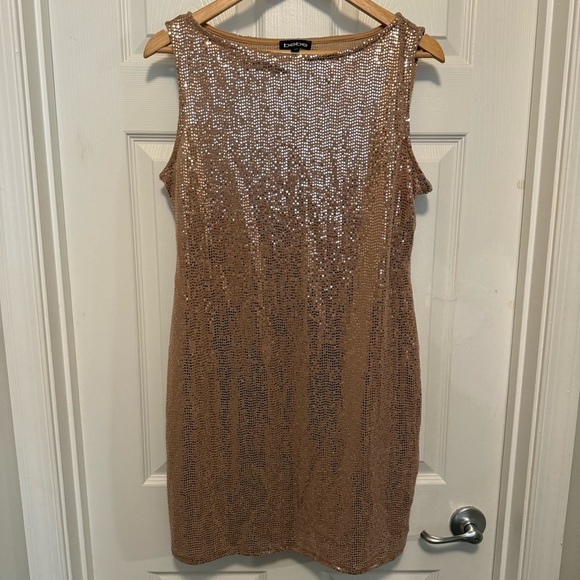 NWT bebe Shift Disco Dot Mini Dress - Picture 1 of 8